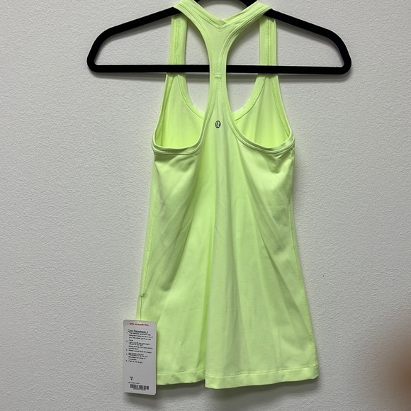 Lululemon tank top raceback size 4 - Picture 2 of 4